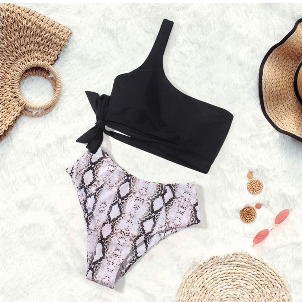 NWT Snakeskin Bikini Swim Bottom